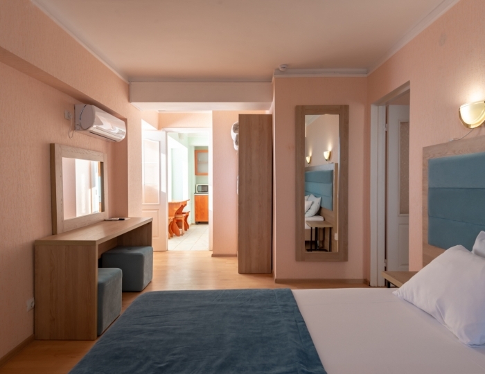 Апартаменты 2-местные 2-комнатные с мини-кухней - Санаторий «Ай-Петри»