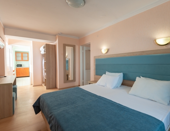 Апартаменты 2-местные 2-комнатные с мини-кухней - Санаторий «Ай-Петри»