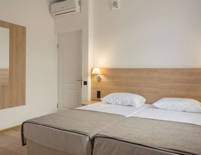 Комфорт 2-местный 1-комнатный без балкона корпус 2 (отделение "Морской прибой") - Санаторий «Ай-Петри»