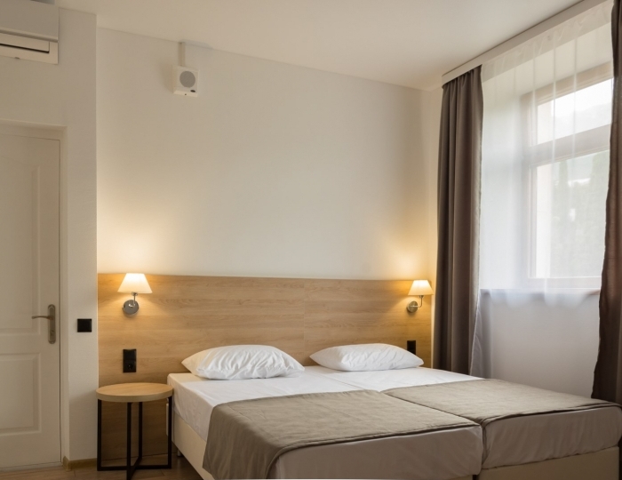 Комфорт 2-местный 1-комнатный без балкона корпус 2 (отделение "Морской прибой") - Санаторий «Ай-Петри»